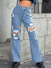 Load image into Gallery viewer, Distressed Slit Jeans
