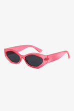 Load image into Gallery viewer, Polycarbonate Frame Wayfarer Sunglasses
