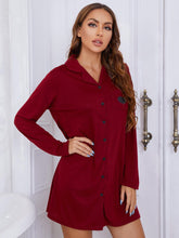 Load image into Gallery viewer, Heart Graphic Lapel Collar Long Sleeve Night Dress
