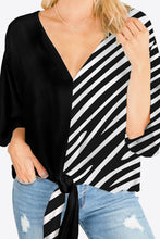 Load image into Gallery viewer, Printed Deep V Tie Hem Blouse
